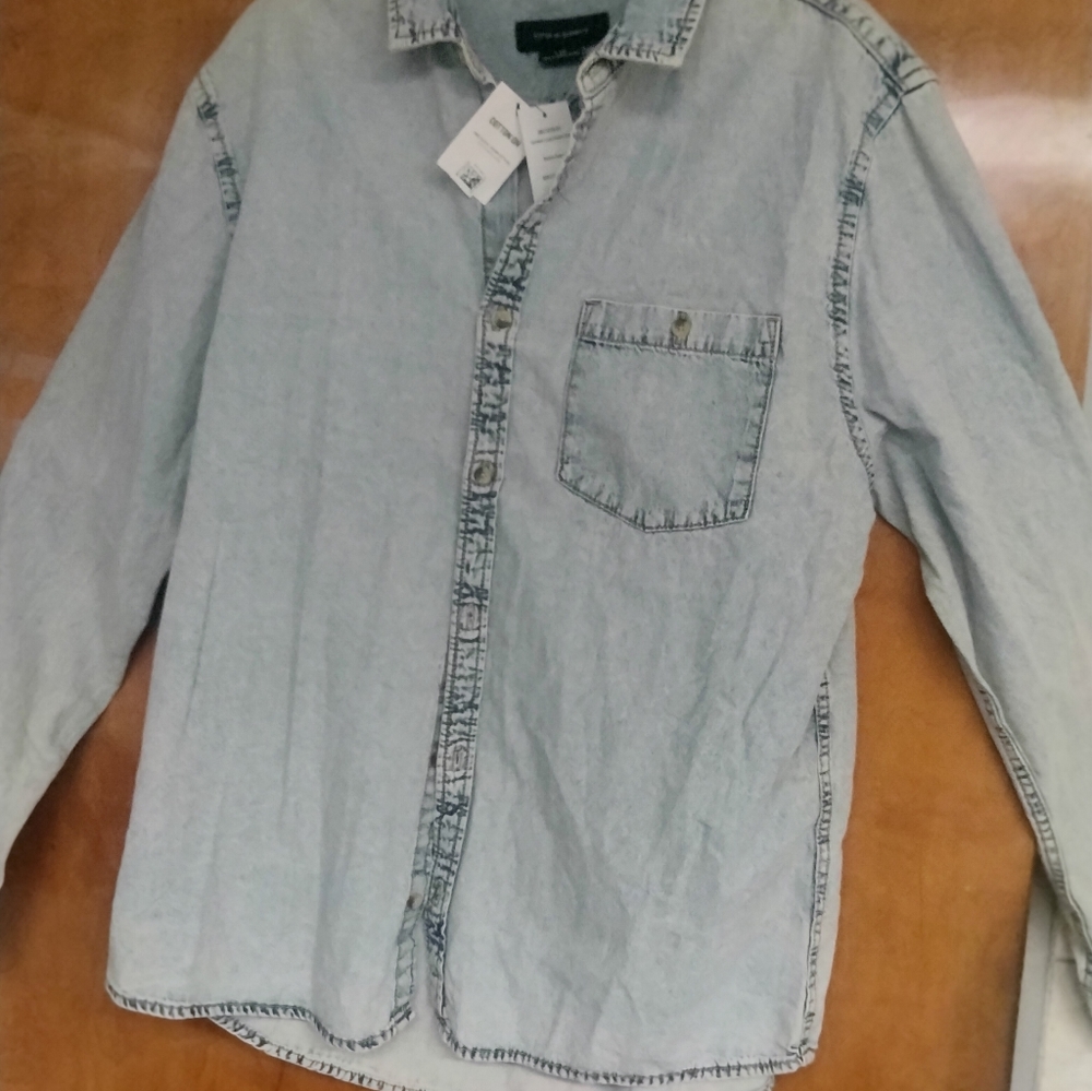Nice Mens Denim Shirt by Cotton on Garments. L. Brand New w/ Tags. Super nice